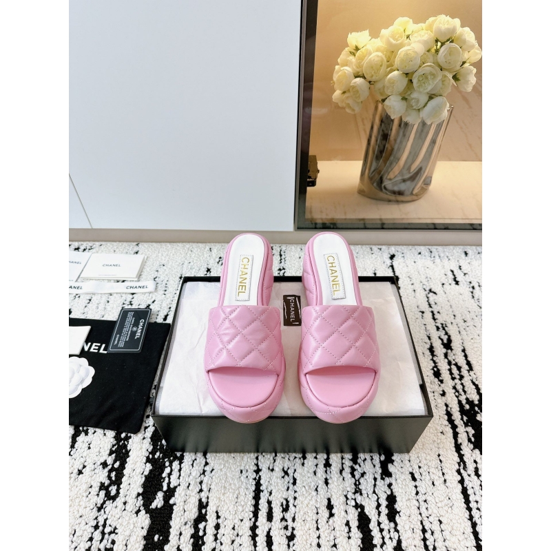 Ch*el slippers